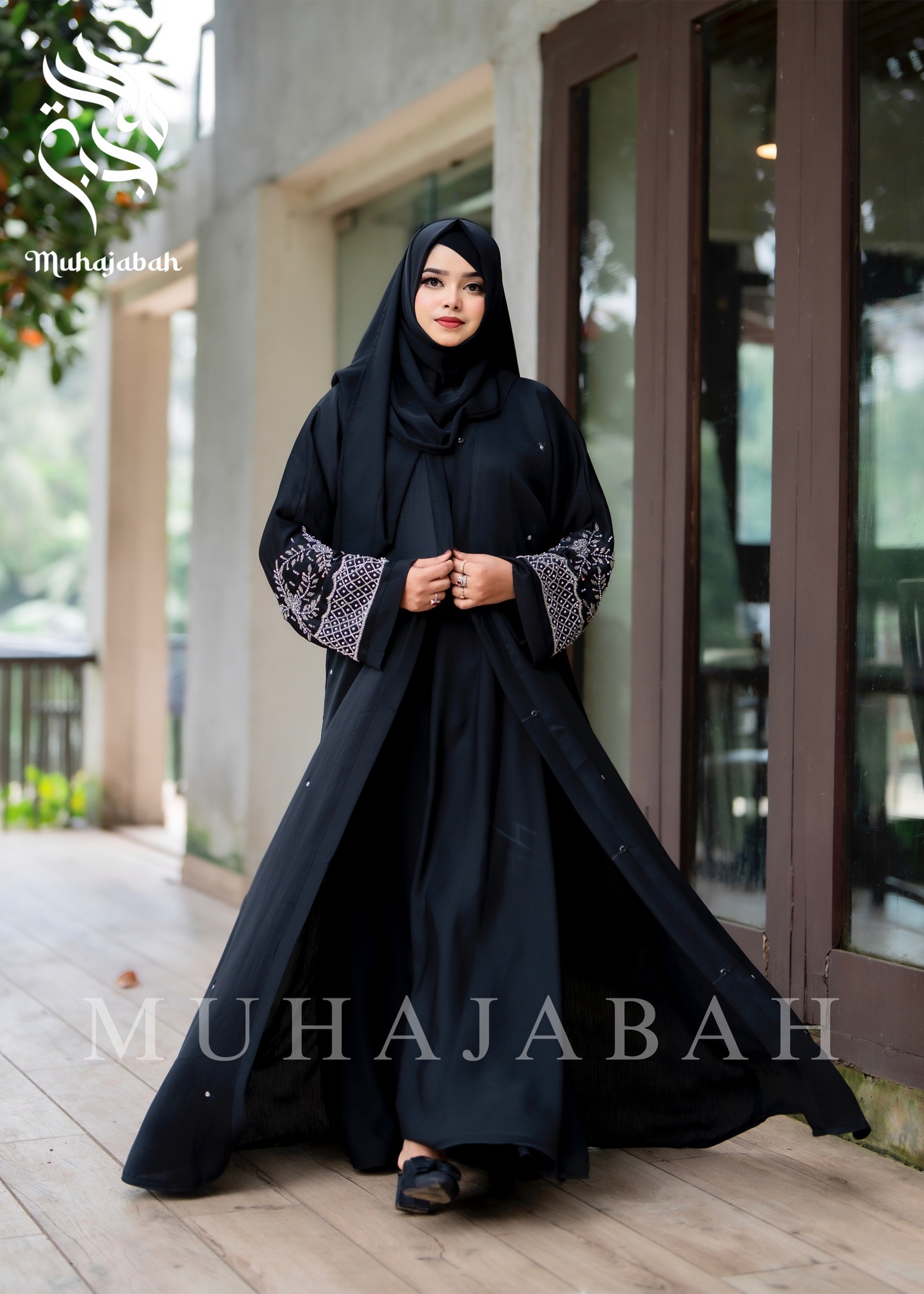 White Crystal Karchupi Abaya